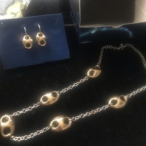 New Avon New York Look set Necklace & Earrings